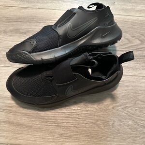 Nike Black Slip-On Athletic Shoes with Cushioned Comfort